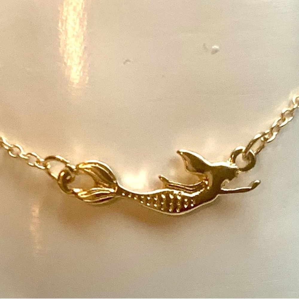 Gold Mermaid Bracelet NWOT